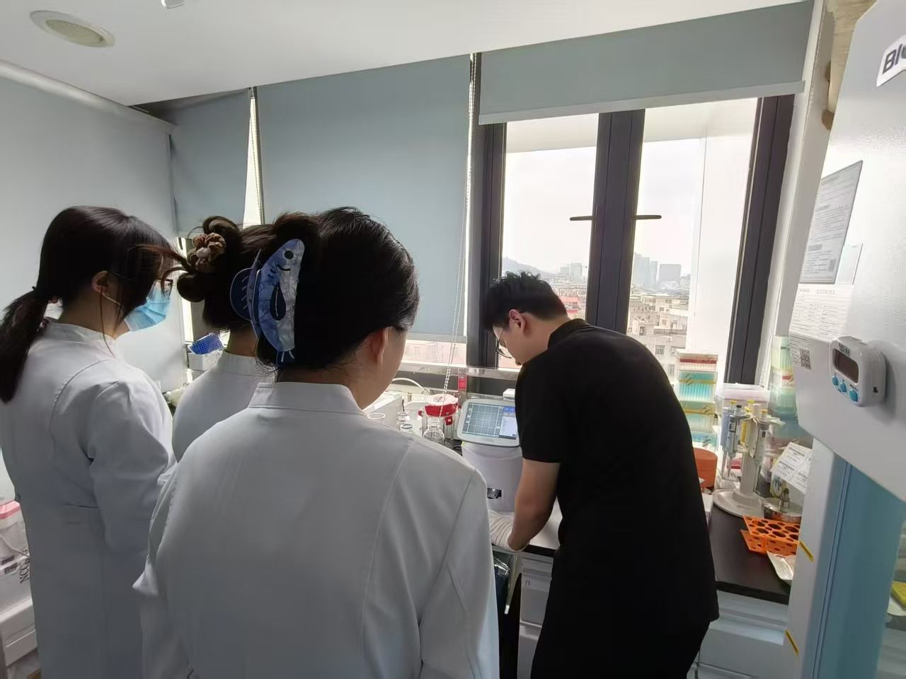市場服務 | 走進實驗室，傾聽用戶需求